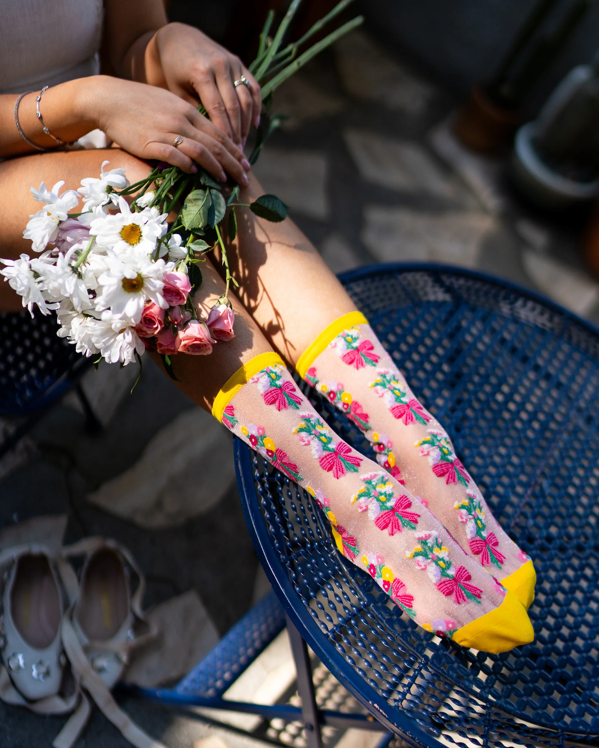 Bouquets All Day Shimmer Sheer Crew Sock - Image 12