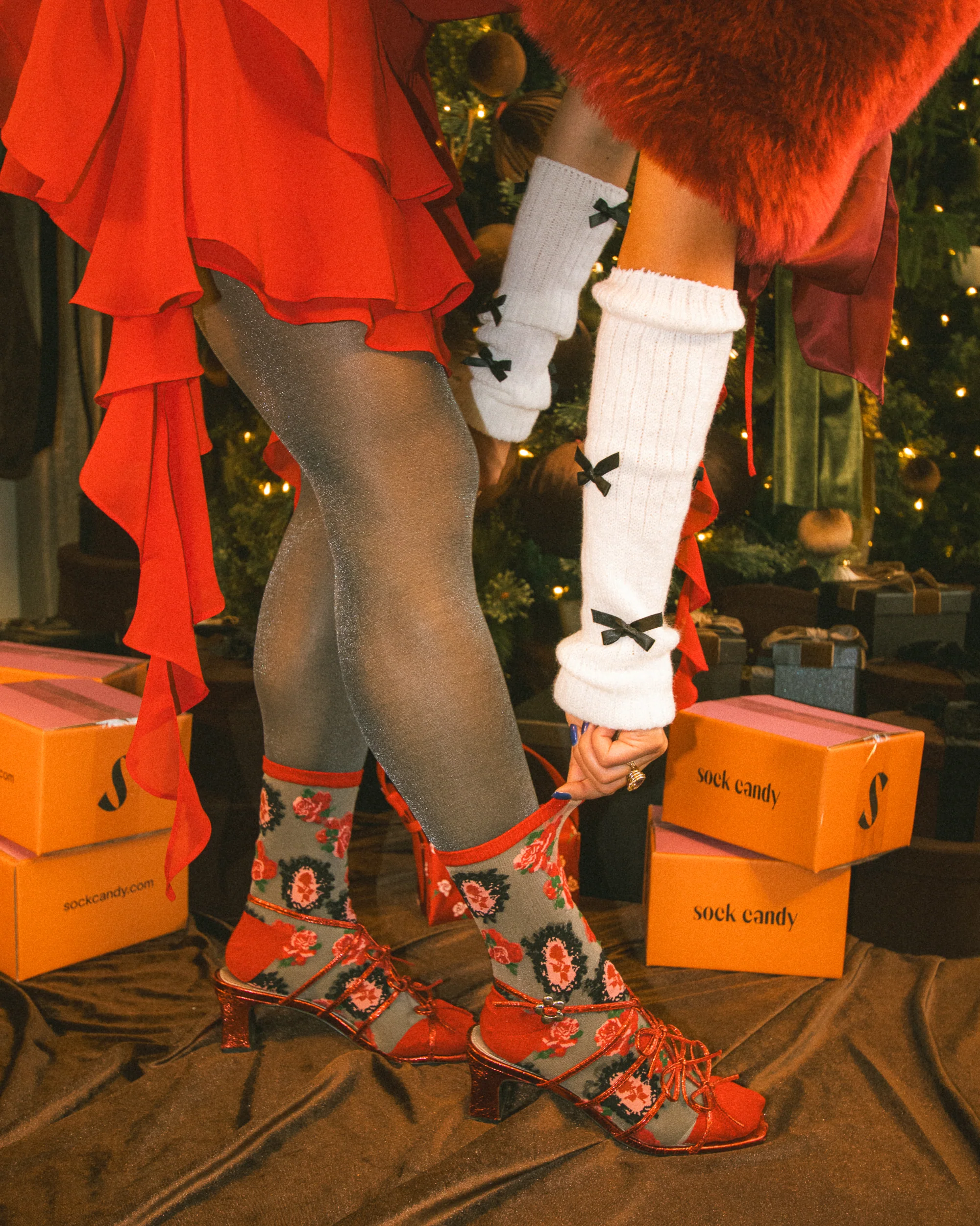 Cameo Rose Sheer Crew Sock - Image 3
