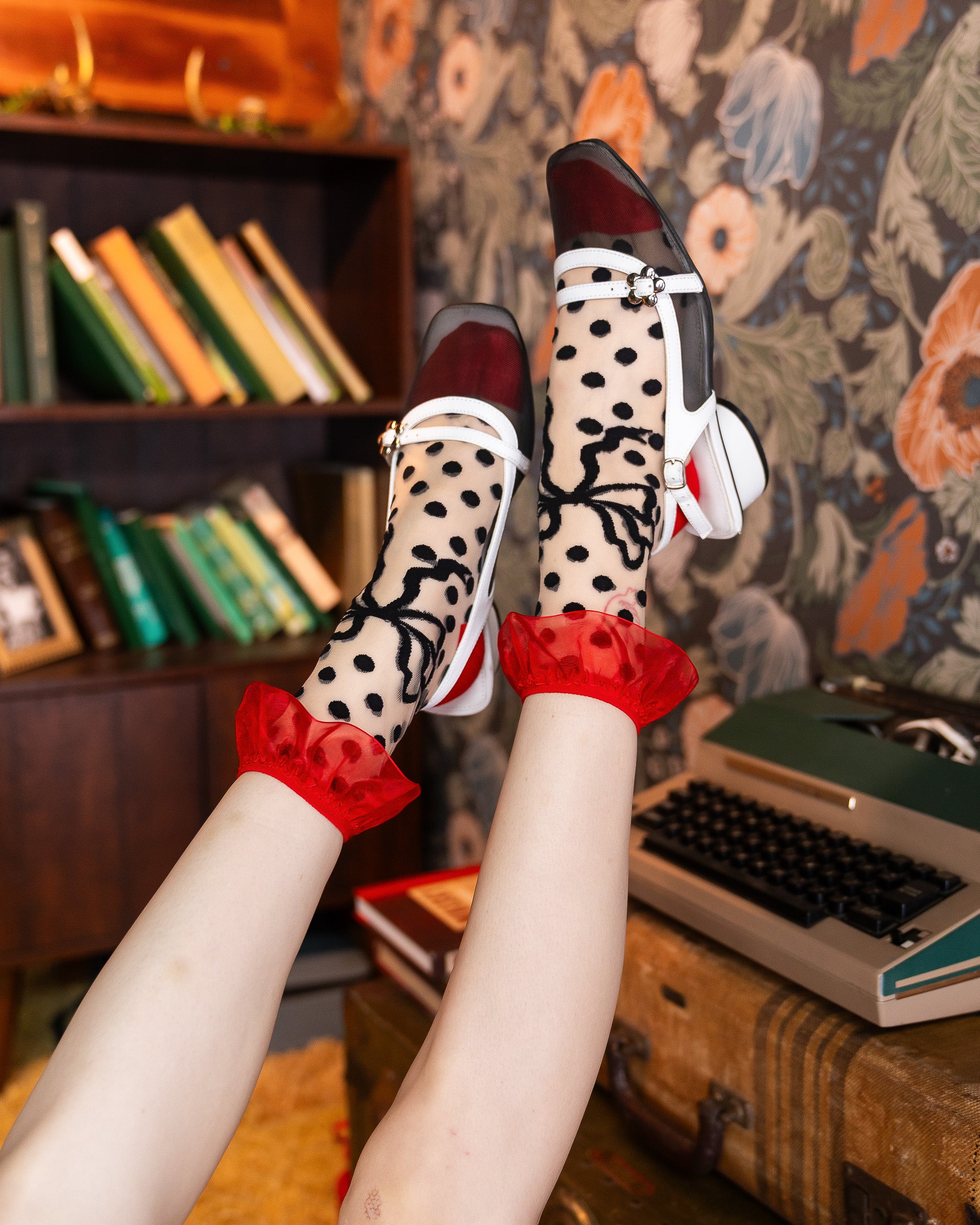 Polka Dot Bow Ruffle Sheer Crew Sock - Image 6