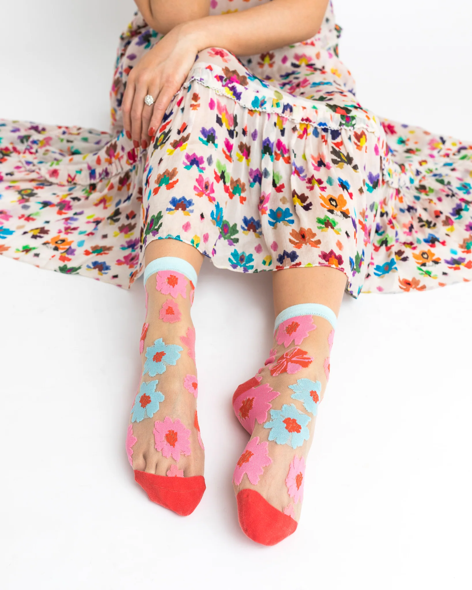 Ribbon Roses Sheer Ankle Sock - Image 3