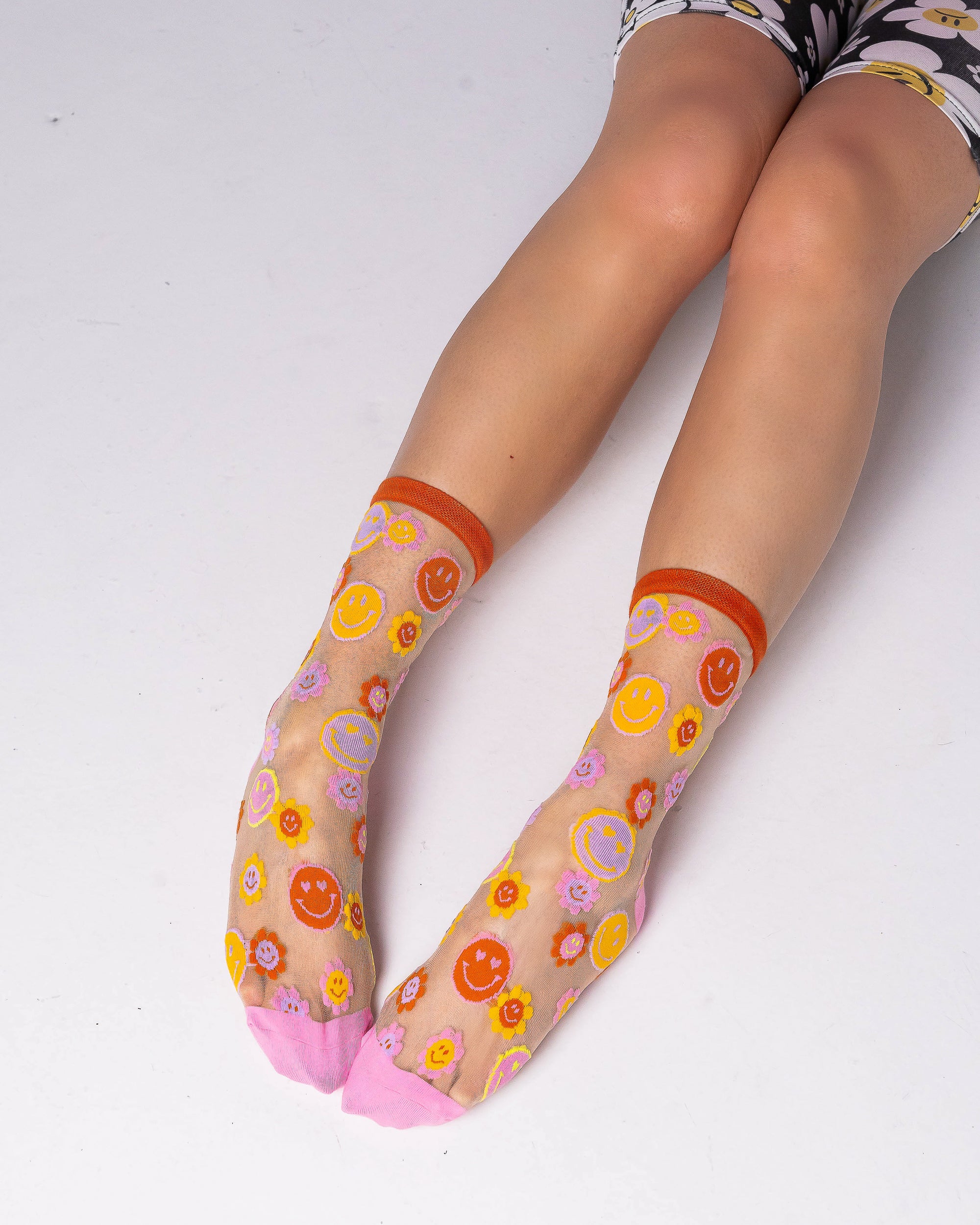Smiley Face Daisy Sheer Crew Sock - Image 7